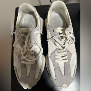 Pre owned women’s New Balance 327 off white color size 8